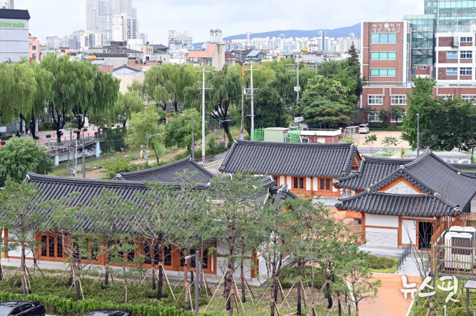 수원시 팔달문화센터 전경.(수원시 제공)
