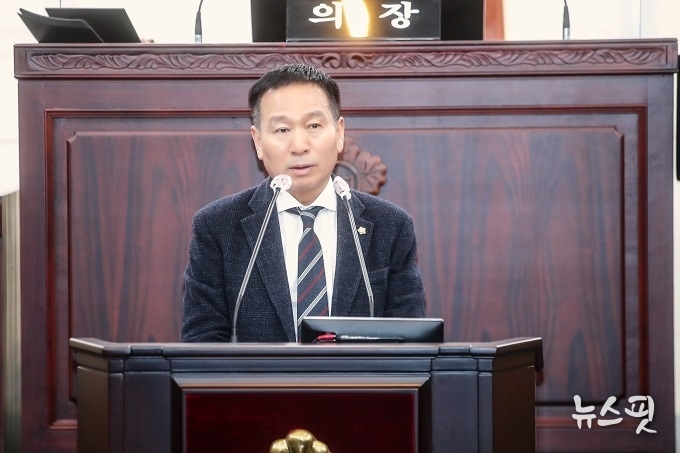 정흥범 도시건설위원장 5분 자유발언을 하고 있다.(사진=화성시의회)