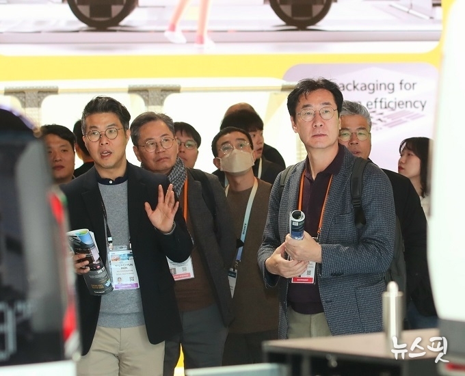 정명근 화성시장 美 라스베가스 CES 2024 참관 모습.(사진=화성시)