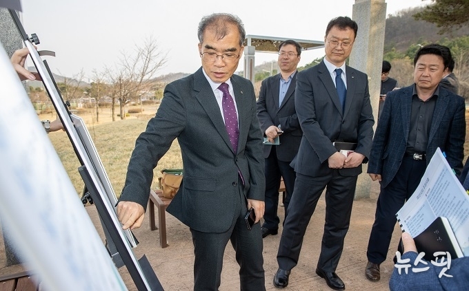 인천도시공사 류윤기 사장이 미단시티 현장 방문을 하고 있다. (iH 제공)