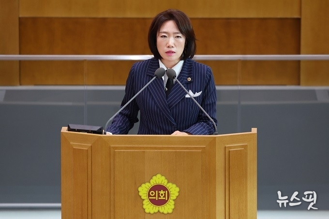 이혜원 경기도의원이 5분 자유발언을 하고 있다.(사진=경기도의회)
