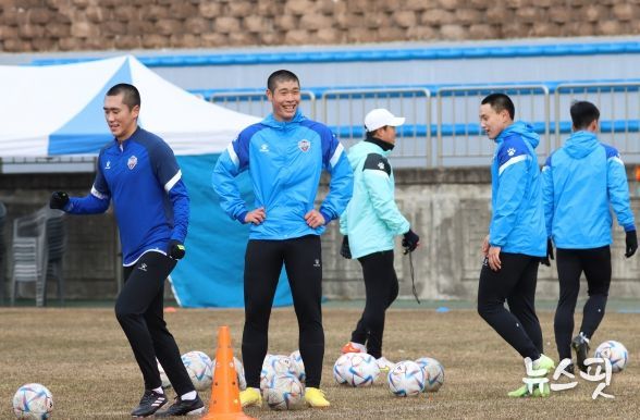 선수단 의류 판매 이미지