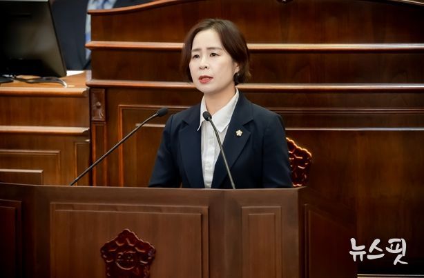 2024.09.13. 제306회 임시회 제2차 본회의에서 정현미 의원이 5분 자유발언에 임하고 있다.