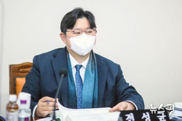 1인 가구 지원 조례안을 대표 발의한 화성시의회 전성균 의원