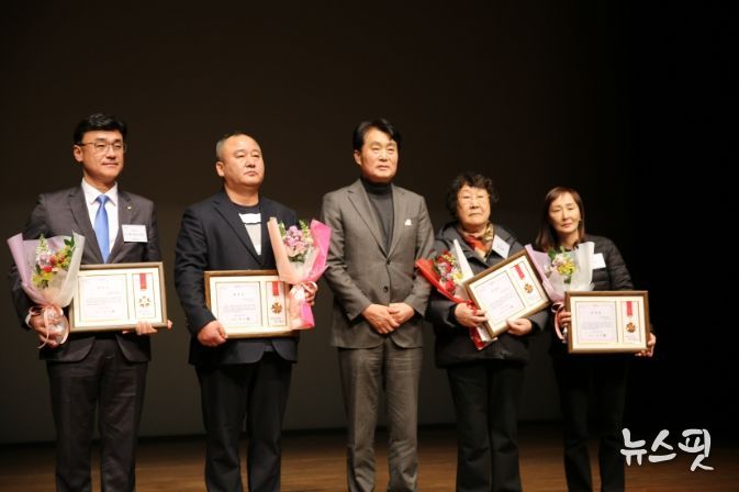 군포시늘푸른노인복지관, 제9회 후원자 및 자원봉사자 감사송년행사 '늘푸른의 러브레터' 진행