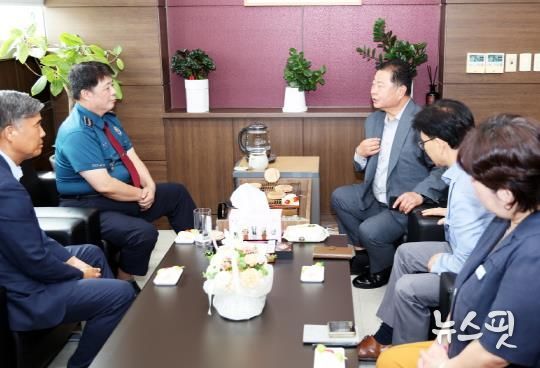 김경일 파주시장, 파주경찰서 방문해 주요 치안 현안 논의