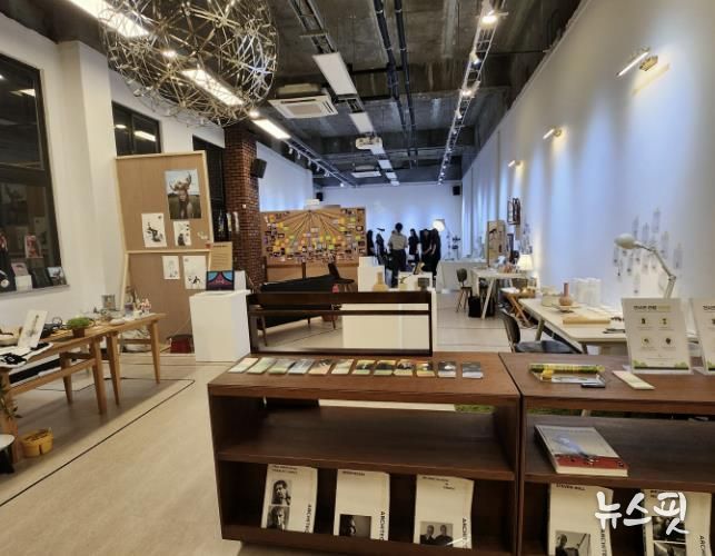 시흥시, 9명 청년 예술가의 이야기가 담긴 '복합전시 올드뉴씬' 선봬