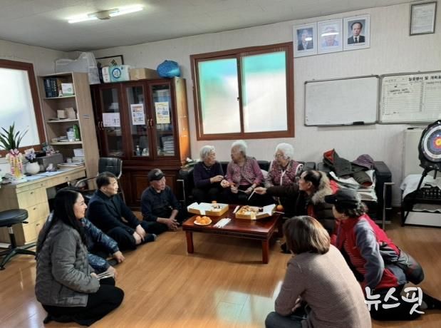 파주시 운정4동 신향재 신임 동장, 경로당 방문으로 현장 소통 나서