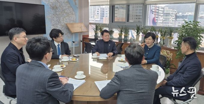 경기도의회 더불어민주당 소통협력부대표단 찾아가는 경기도북부청사 차담회 진행