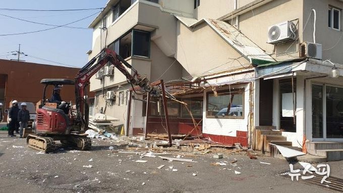 파주시, 성매매집결지 8차 행정대집행 단행…연내 폐쇄 목표