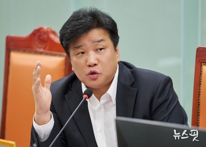 경기도의회 의회운영위원회 양우식 위원장(국민의힘, 비례, 기획재정위원회 위원)