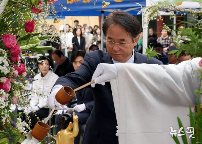 봉축법회에 참석한 이동환 고양특례시장