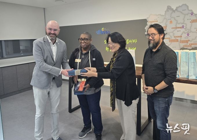 신미숙 의원, 美조지아주 경제사절단 만나…경기도 우수 소공인 제품 사례 공유