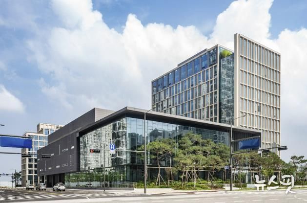 경기시흥 SNU 제약바이오인력양성센터 전경