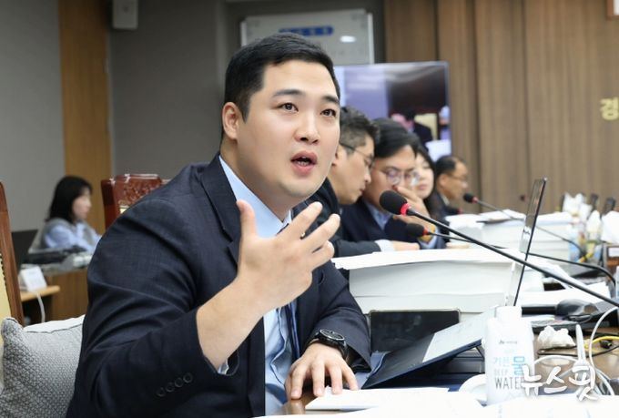 경기도의회 경제노동위원회 최민 의원(더불어민주당, 광명2)