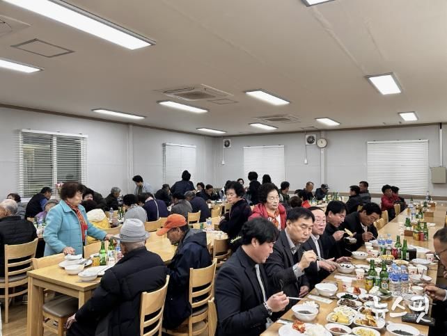 연천군 백학면새마을부녀회, 어르신 경로잔치 실시