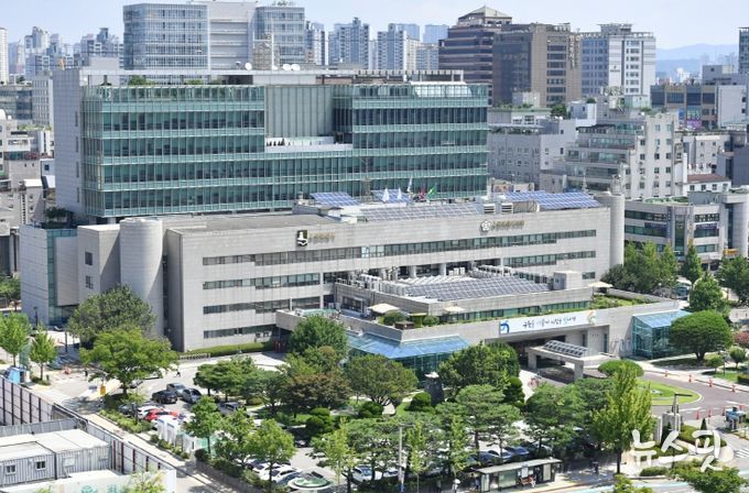 수원시청사 전경