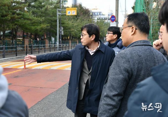 수원시 영통구, '새빛만남 수원 마음을 듣다' 주민 요구사항 확인 위해 현장 점검