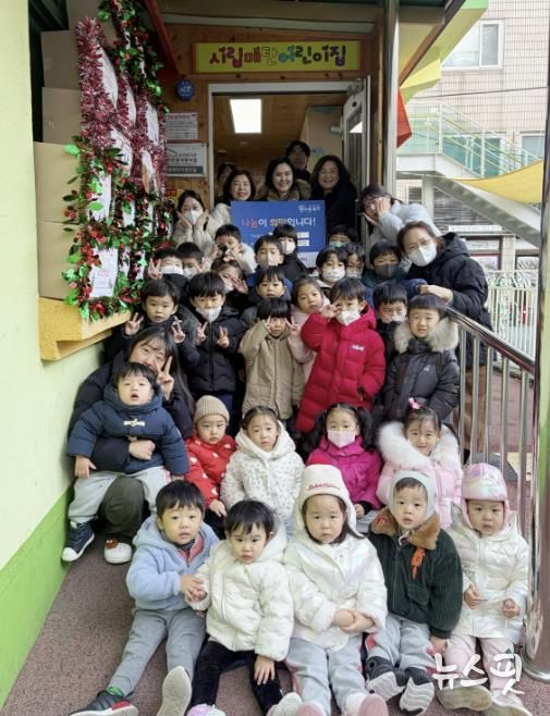 수원시 영통구 매탄3동 시립매탄어린이집, 크리스마스‘라면 트리’로 전한 따뜻한 나눔