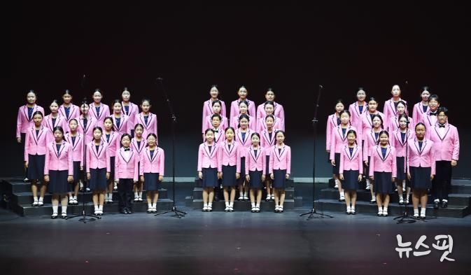 안성시 시립소년소녀합창단, 국내외 무대서 빛난 2025년…공연·수상 성과 '눈길'