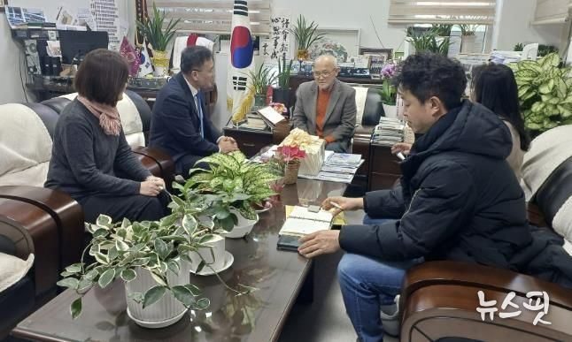 황규돈 수원시 팔달구청장, 취임 첫날 노인복지 현장 방문