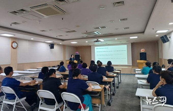 감염시설 감염관리 현장 교육 사진