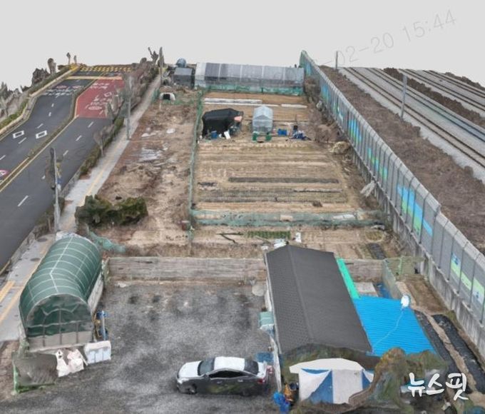 드론으로 촬영한 사유지를 3차원 공간정보 형태로 구축한 모습