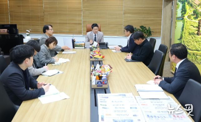 김진경 의장, 과천 경마장 도내 이전 관철 위해 집행부와 긴급 점검