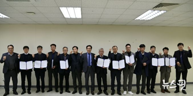 화성도시공사 주요 보직자 ‘경영성과계약’ 체결에 따른 단체사진