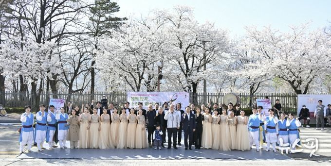 동두천시, ‘봄의 향기, 소리로 피어나다’ 정기공연 성료